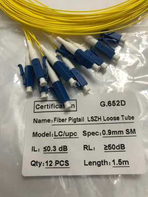 پیگتیل فیبرنوری  تک رنگ SM LC/UPC 0.9mm 1.5M G.652D 1 core 